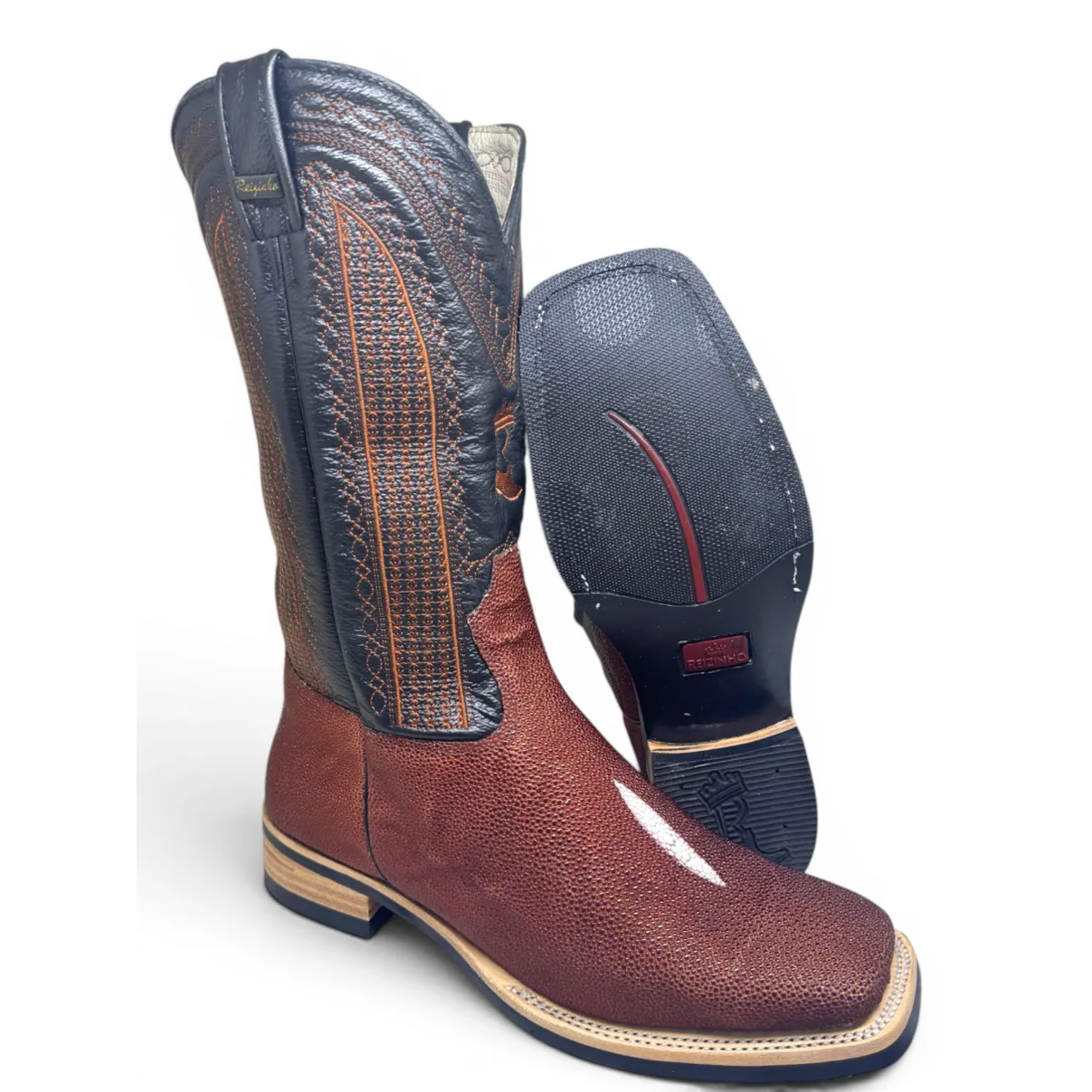 Bota Texana Reizinho Premium de Couro Legítimo de Arraia Evok LIMITED EDITION - Cano Alto, Bico Quadrado - Solado X-Flex