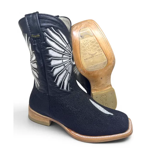 Bota Texana Reizinho Premium de Couro Legítimo de Arraia Preta LIMITED EDITION - Cano Médio, Bico Quadrado - Solado de Couro Artesanal Injetado