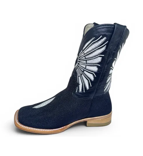 Bota Texana Reizinho Premium de Couro Legítimo de Arraia Preta LIMITED EDITION - Cano Médio, Bico Quadrado - Solado de Couro Artesanal Injetado