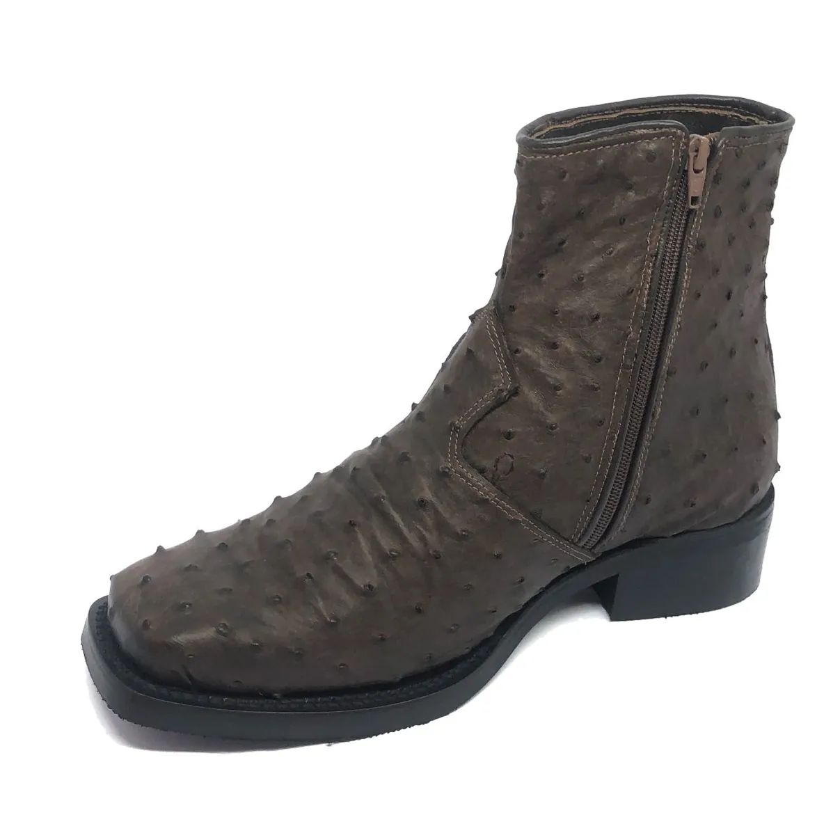 Bota de Couro De Avestruz Cheio Marrom Café - Cano Curto, Bico Quadrado, Solado X-Flex Artesanal