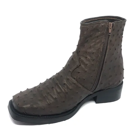 Bota de Couro De Avestruz Cheio Marrom Café - Cano Curto, Bico Quadrado, Solado X-Flex Artesanal