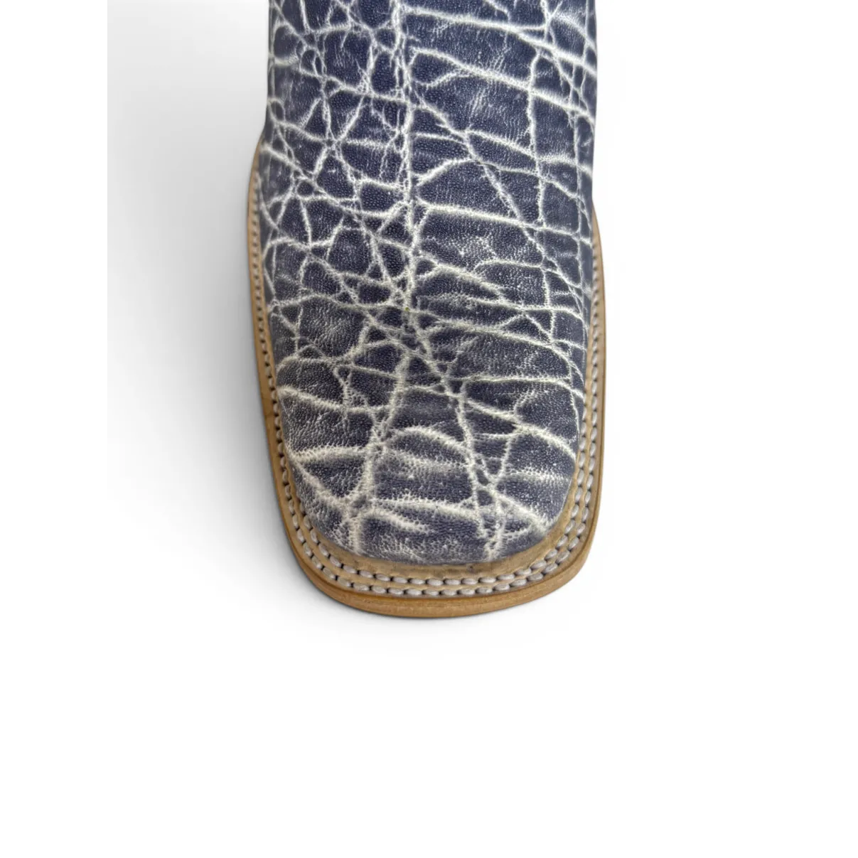 Bota Texana Reizinho Premium de Couro Legítimo de Elefante Cinza Natural LIMITED EDITION - Cano Alto, Bico Quadrado - Solado de Couro Artesanal com Proteção