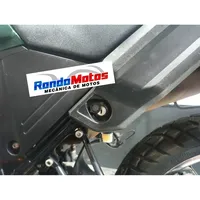 Trava Tampa Lateral Ybr 125 Xtz125 Rd135 Lander Tenere 250 - imagem 3