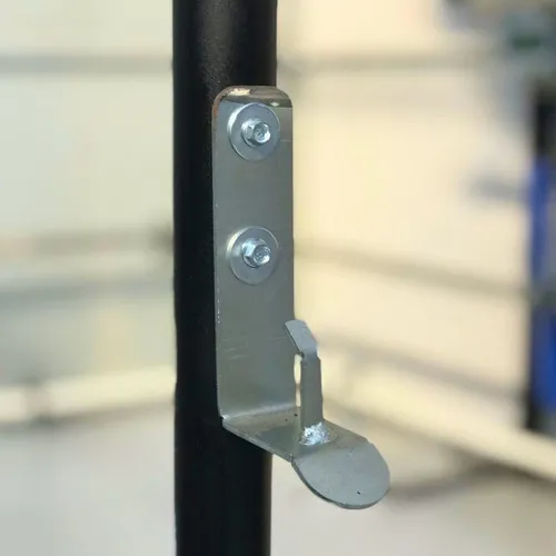 Suporte Para Conjunto De Ordenha Em Contenção Universal