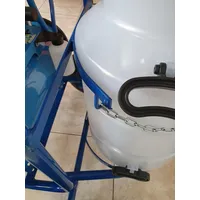 Carrinho para ordenhadeira com 4 entradas para conjuntos - imagem 14
