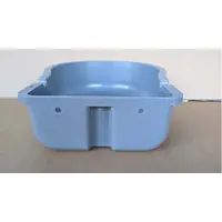 Comedouro Bovino Ou Suino 4 Lts Com Furação Para Parede - imagem 3