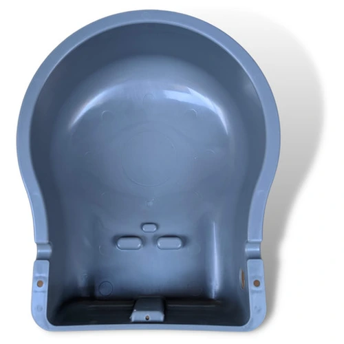 Comedouro Bovino Ou Suino 4 Lts Com Furação Para Parede