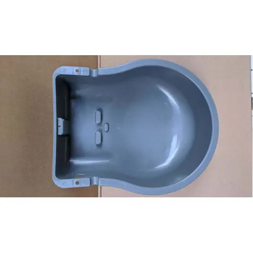 Comedouro Bovino Ou Suino 4 Lts Com Furação Para Parede