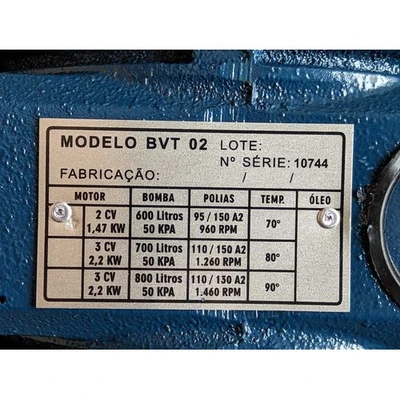 303 - BOMBA DE VACUO 300L (2 PES) TRIUNFO BVT 1