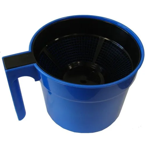 Caneca para teste de mastite com tela preta