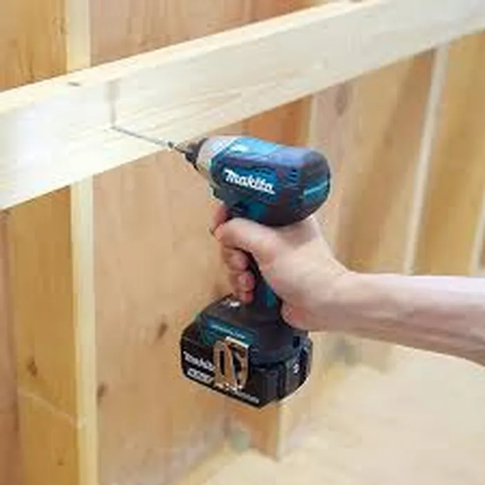 Dtd155z Parafusadeira De Impacto 18V Makita