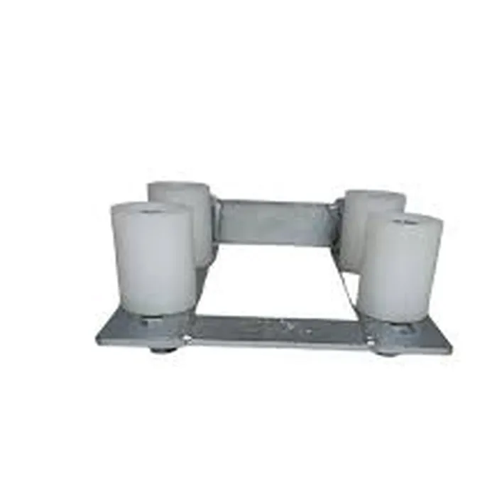 GUIA QUADRUPLO NY CURTO C/ ROLETE 28 X 35MM ZNC 6033.001