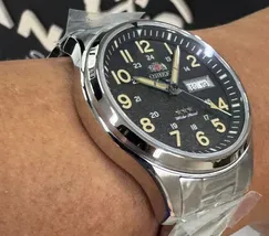 Orient 3 Estrelas Automático Sports Land YN6SS007 preto - imagem 3