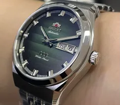 Orient 3 Estrelas Automático Heritage YN6SS014 Verde - imagem 4