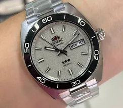Orient 3 Estrelas Automático Elegance YN6SS017 branco - imagem 1