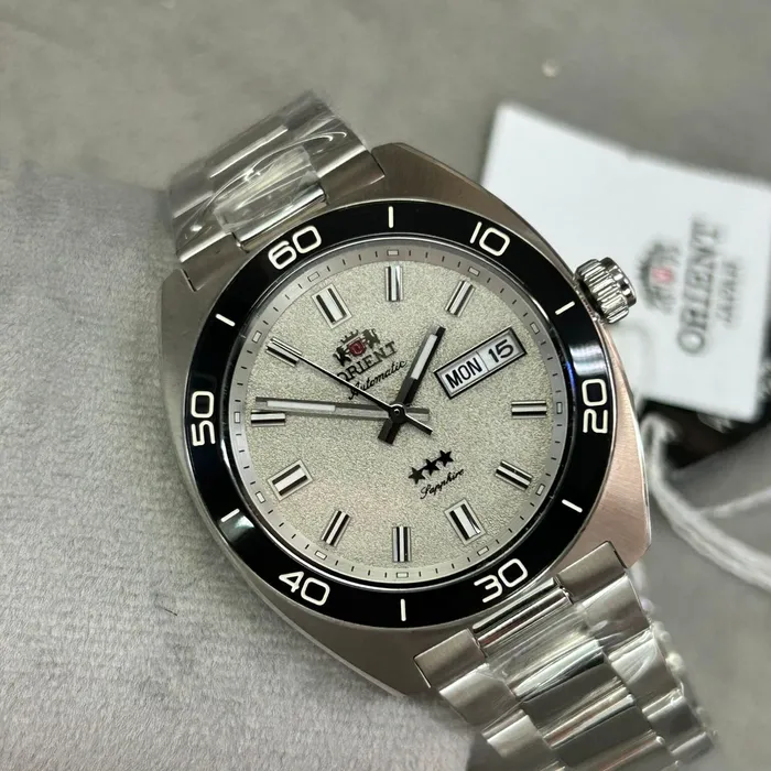 Orient 3 Estrelas Automático Elegance YN6SS017 branco