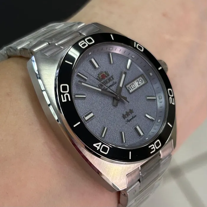 Orient 3 Estrelas Automático Elegance YN6SS017 Azul celeste