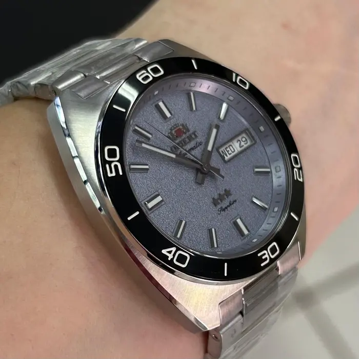 Orient 3 Estrelas Automático Elegance YN6SS017 Azul celeste