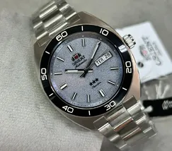 Orient 3 Estrelas Automático Elegance YN6SS017 Azul celeste - imagem 6