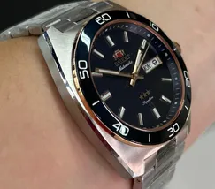 Orient 3 Estrelas Automático Elegance YN6MM017 Azul - imagem 5