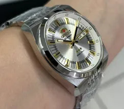 Orient 3 Estrelas Automático Heritage YN6SS018 Prata - imagem 3
