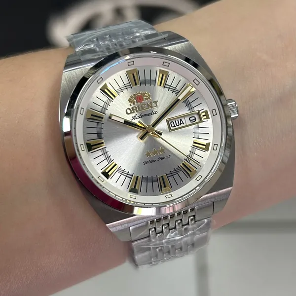 Orient 3 Estrelas Automático Heritage YN6SS018 prata