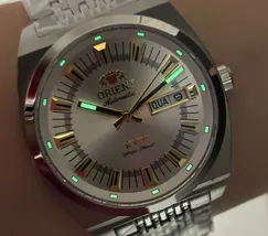 Orient 3 Estrelas Automático Heritage YN6SS018 Prata - imagem 7