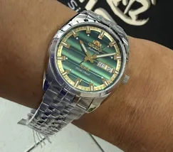 Orient 3 Estrelas Automático Heritage YN6SS019 Verde - imagem 1