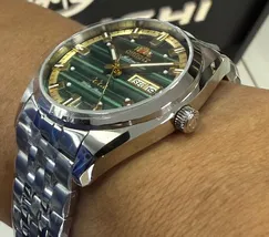 Orient 3 Estrelas Automático Heritage YN6SS019 Verde - imagem 3