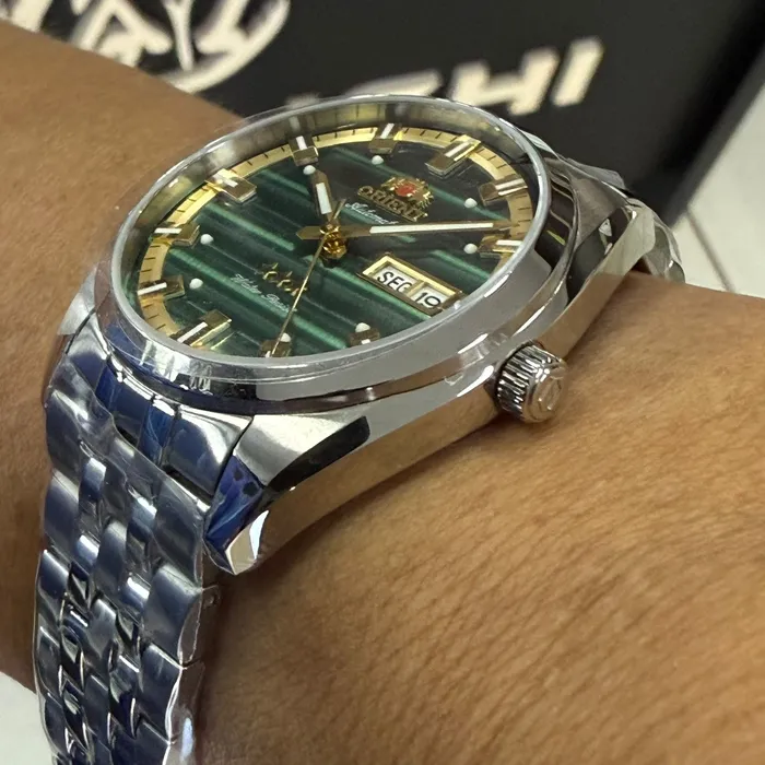Orient 3 Estrelas Automático Heritage YN6SS019 Verde