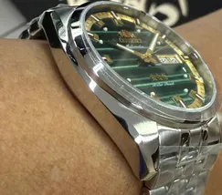 Orient 3 Estrelas Automático Heritage YN6SS019 Verde - imagem 4