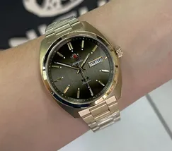 Orient 3 Estrelas Automático Heritage YN6GG001 Verde - imagem 6