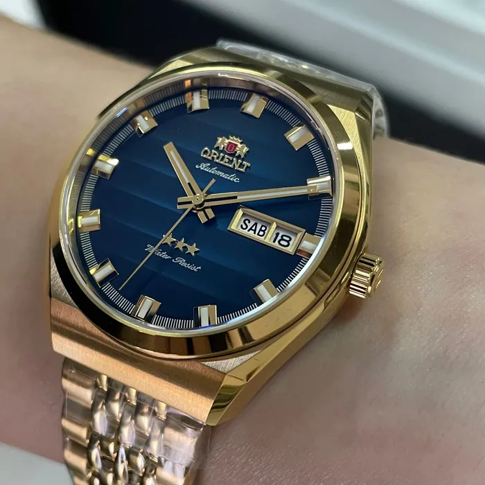 Orient 3 Estrelas Automático Heritage Dourado YN6GG014 azul