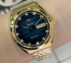 Orient 3 Estrelas Automático Heritage Dourado YN6GG014 azul - imagem 1