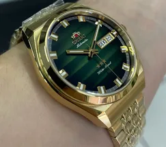 Orient 3 Estrelas Automático Heritage Dourado YN6GG014 verde - imagem 5