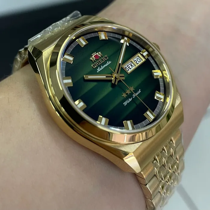 Orient 3 Estrelas Automático Heritage Dourado YN6GG014 verde