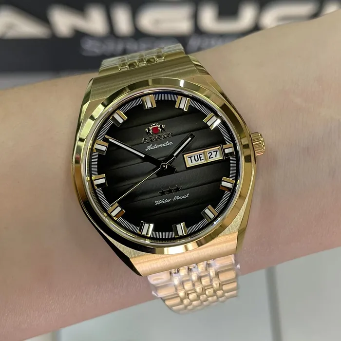 Orient 3 Estrelas Automático Heritage Dourado YN6GG014 Preto