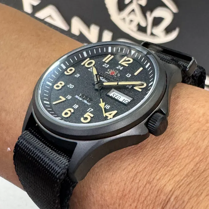 Orient 3 Estrelas Automático Sports Land IPBlack YN6PN007 Preto