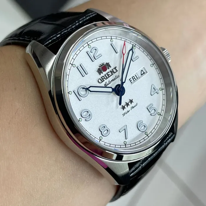 Orient 3 Estrelas Automático Elegance YN6SC006 Branco
