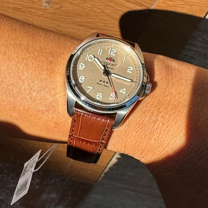 Orient 3 Estrelas Automático Elegance YN6SC006 Champanhe