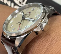 Orient 3 Estrelas Automático Elegance YN6SC006 Champanhe - imagem 5