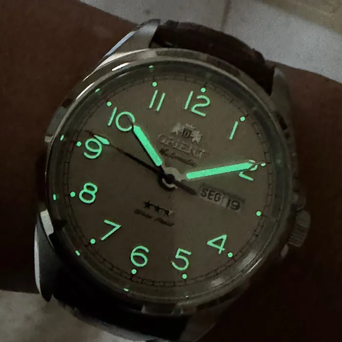 Orient 3 Estrelas Automático Elegance YN6SC006 Champanhe