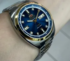 Orient 3 Estrelas Automático Heritage Dourado YN6TT004 Azul - imagem 4