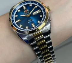 Orient 3 Estrelas Automático Heritage Dourado YN6TT004 Azul - imagem 5