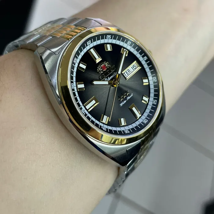 Orient 3 Estrelas Automático Heritage Dourado YN6TT004 Preto