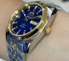 Orient 3 Estrelas Automático Heritage Dourado YN6TT005 Azul - imagem 5