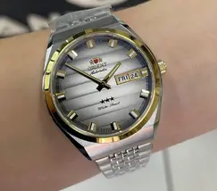 Orient 3 Estrelas Automático Heritage Misto YN6TT014 Prata - imagem 6