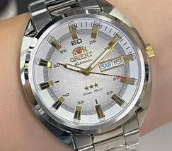 Orient 3 EStrelas Automático Classico NH3SS006 Branco - imagem 1