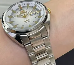 Orient 3 EStrelas Automático Classico NH3SS006 Branco - imagem 5