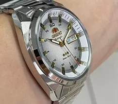 Orient 3 EStrelas Automático Classico NH3SS006 Branco - imagem 3